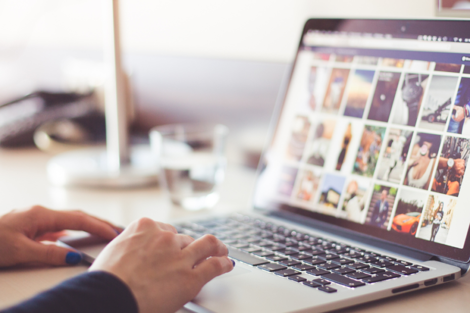 Descubra a distinção crucial entre marketing e publicidade com exemplos práticos. Aprenda como esses dois conceitos se entrelaçam e profundamente em nosso guia informativo.